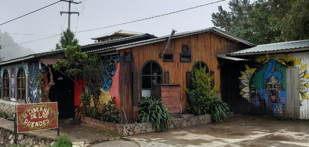 La Fachada — murales exteriores